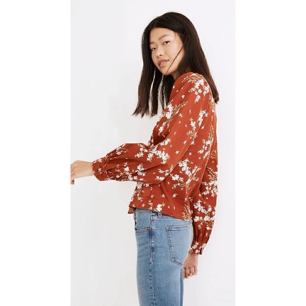 Madewell Corduroy Shirred-Sleeve Button-Front Top in Farmstand Bouquet Size L - Picture 2 of 8